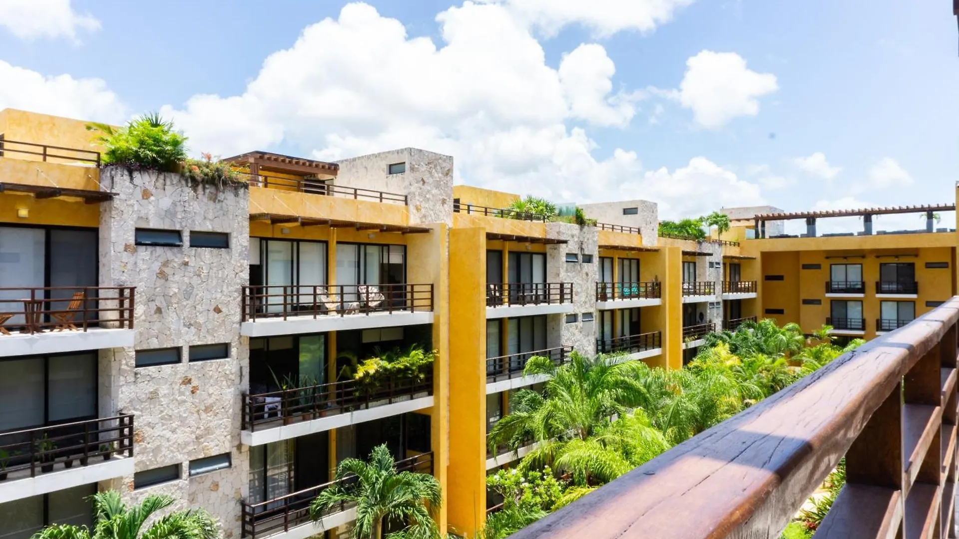 Lunada Condo By Bvr